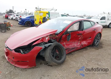 2022 Tesla Model S Dual Motor All-Wheel Drive z USA, uszkodzony, nr VIN 5YJSA1E53NF493553